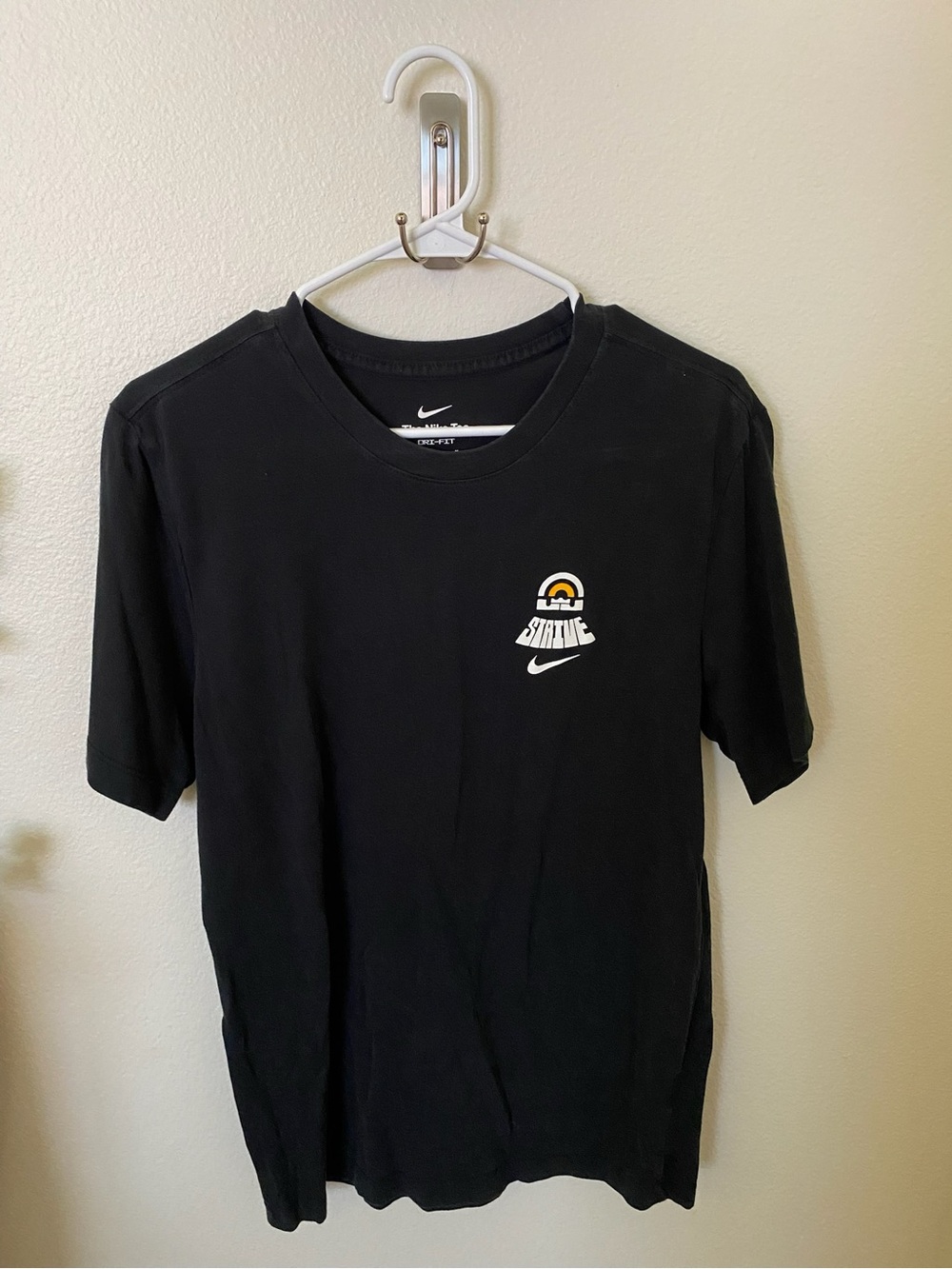 NIKE BLACK T-SHIRT MENS